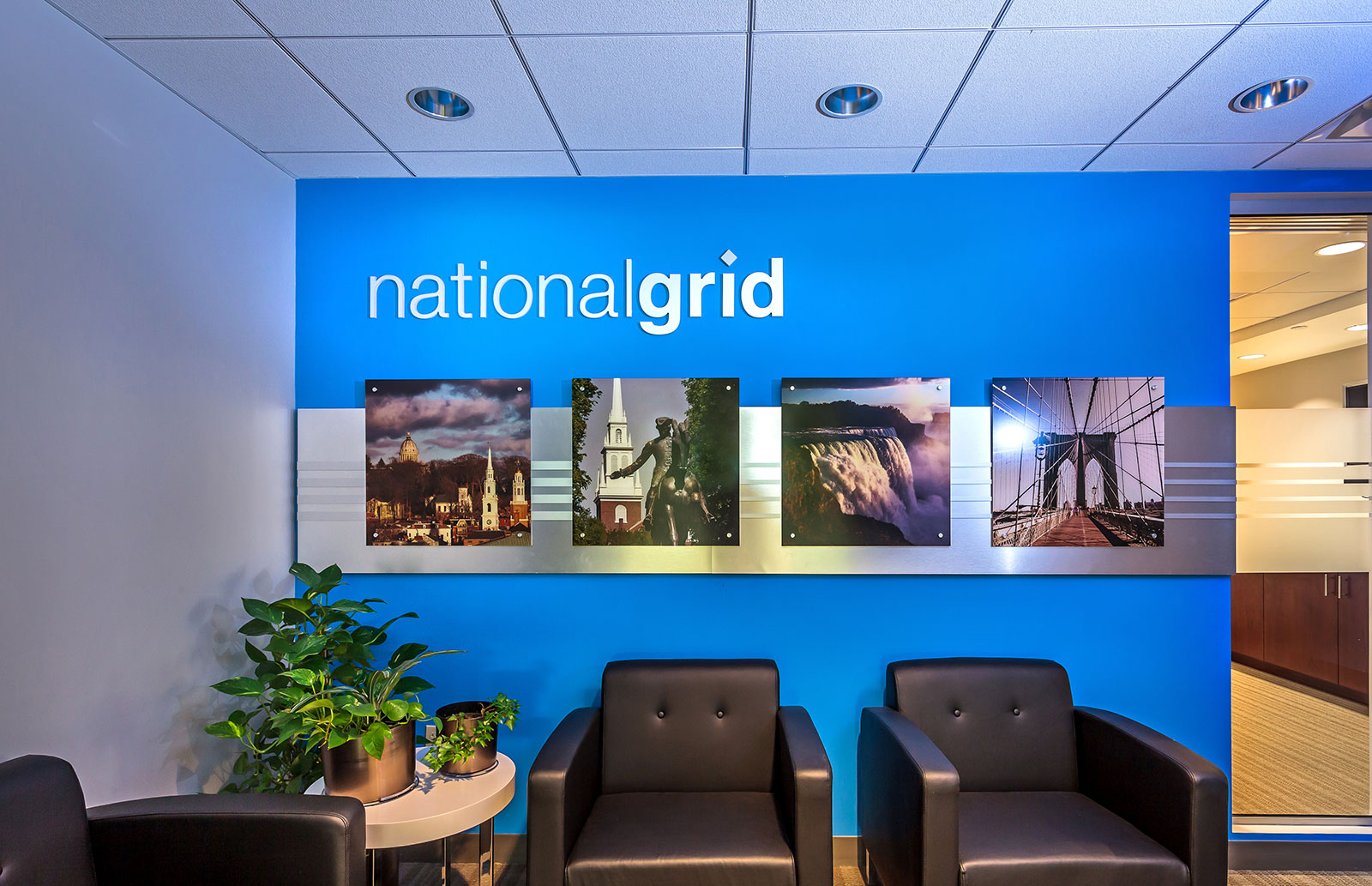 Commercial Brand Environment, National Grid Corporate Lobby, Graphic Design